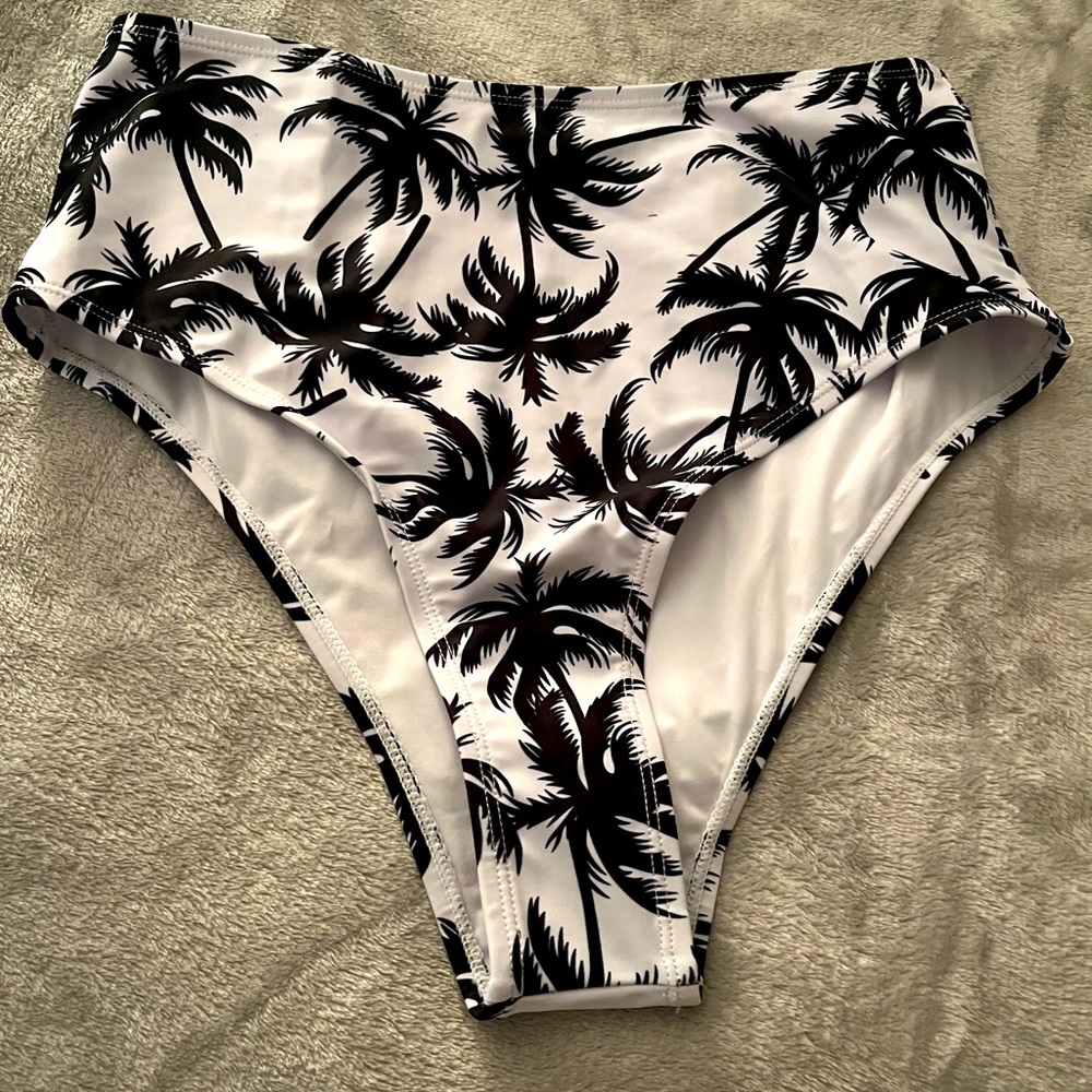 Cheeky palm tree bikini bottoms